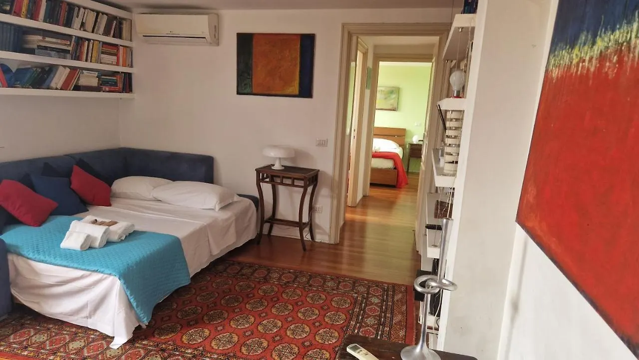 Casa Di Libri - Delizioso Appartamento A 10 Min Da Trastevere Rom Lägenhet
