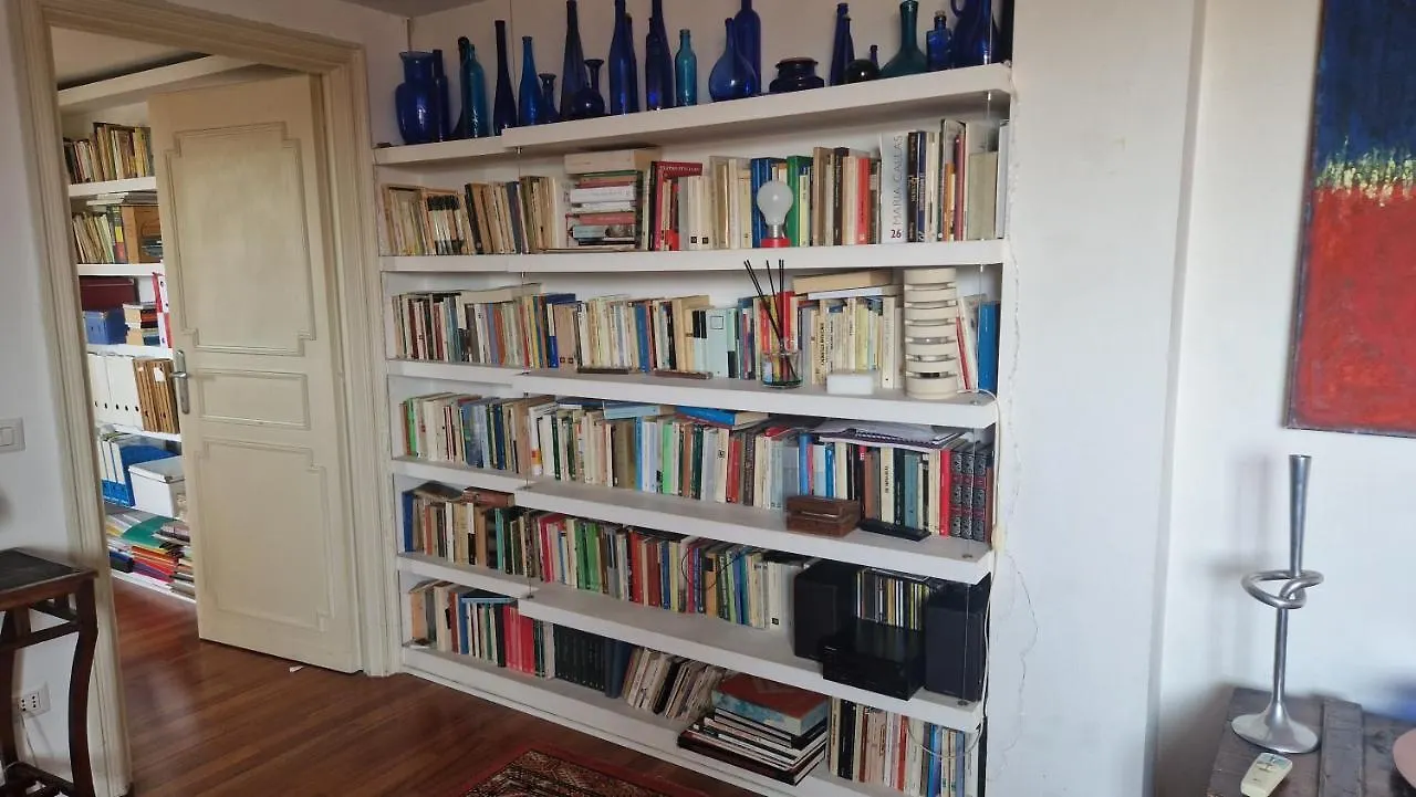 Casa Di Libri - Delizioso Appartamento A 10 Min Da Trastevere Rome