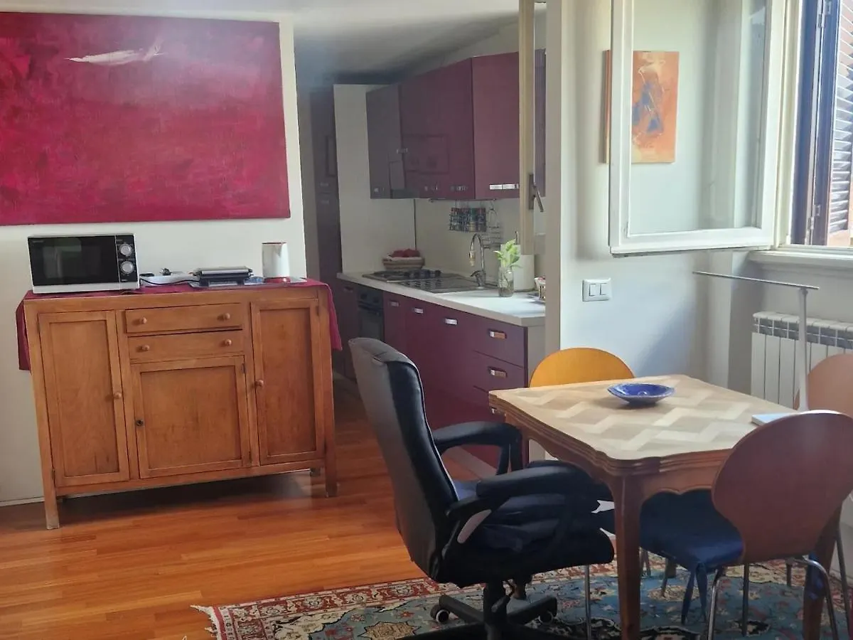 Casa Di Libri - Delizioso Appartamento A 10 Min Da Trastevere Rome Apartment